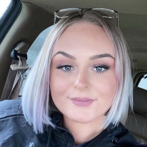 Meet your Posher, Karlee